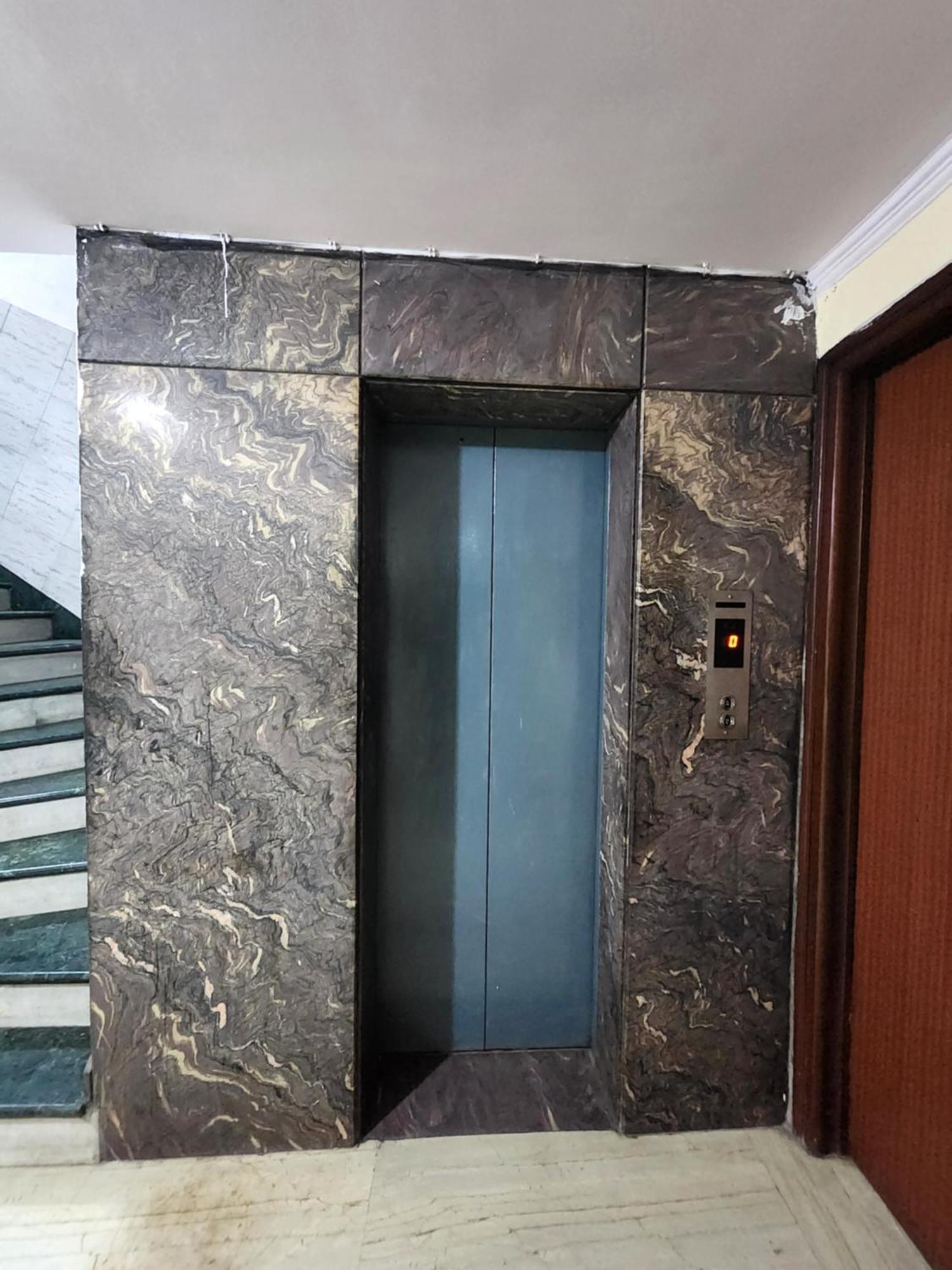 Hotel Mid Town Делхи Екстериор снимка